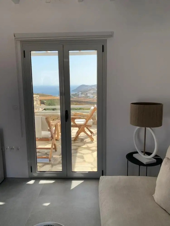 KHAMSA Mykonian Suites