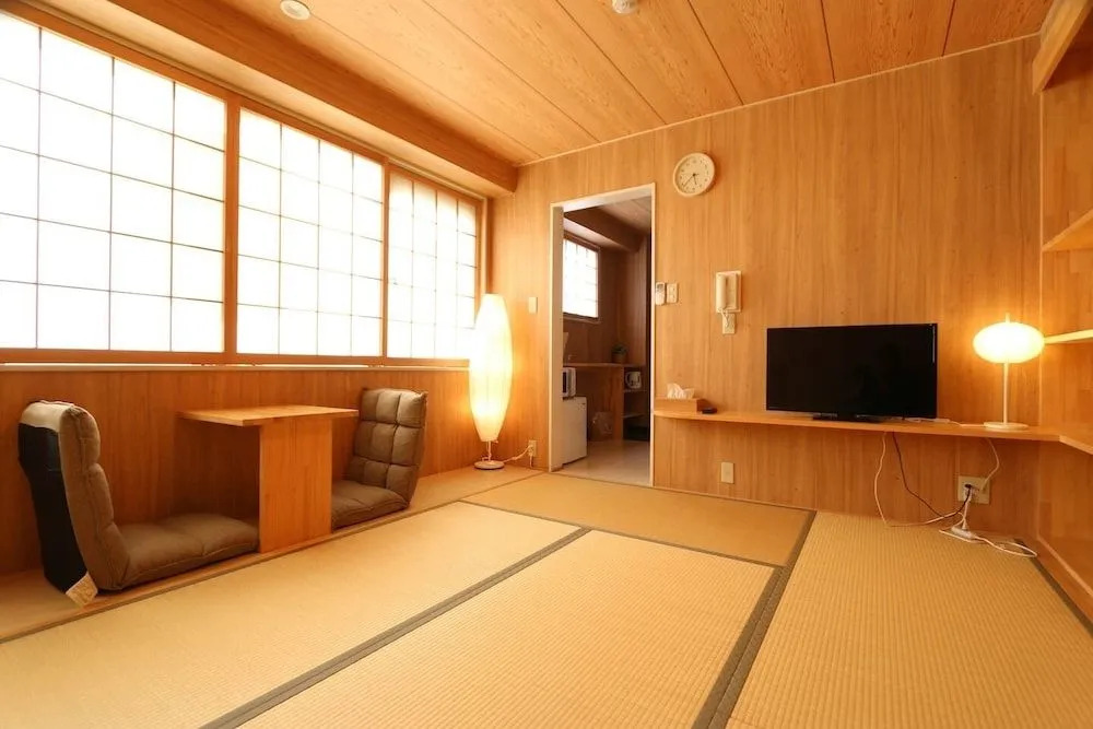Sakuragawa No Kinkaku Apartment