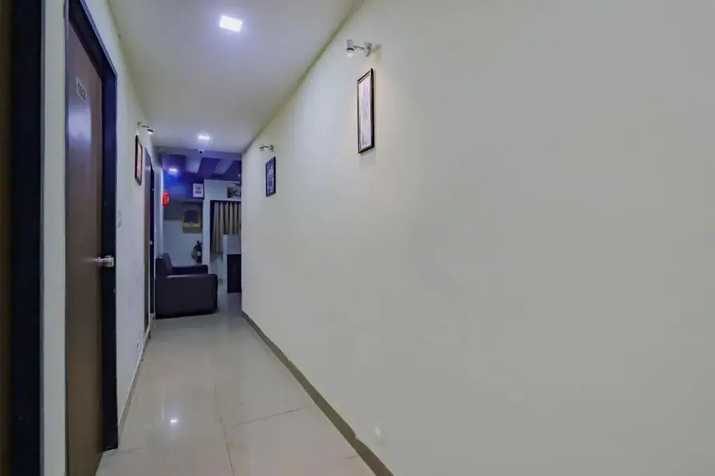 Hotel Meet Palace by Oyo Rooms