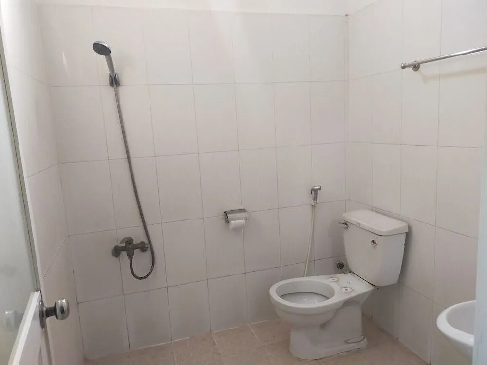 OYO 752 Mat Troi Vang
