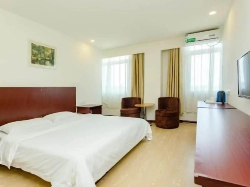 GreenTree Alliance Jinan Licheng Town Yaohua Road Yaoqiang Airport Hotel