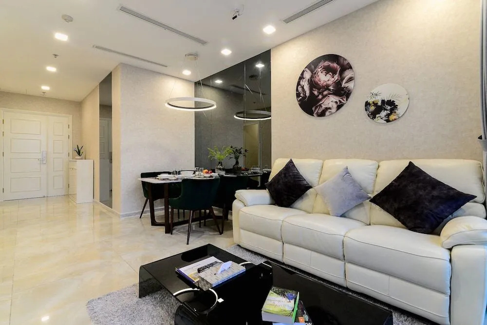 Liam Service Apartment - Vinhome Bason