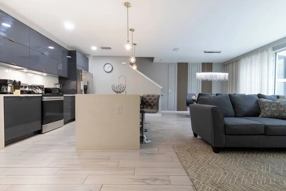 Luxury Remodeled Home W/splash Pool Near Disney 31