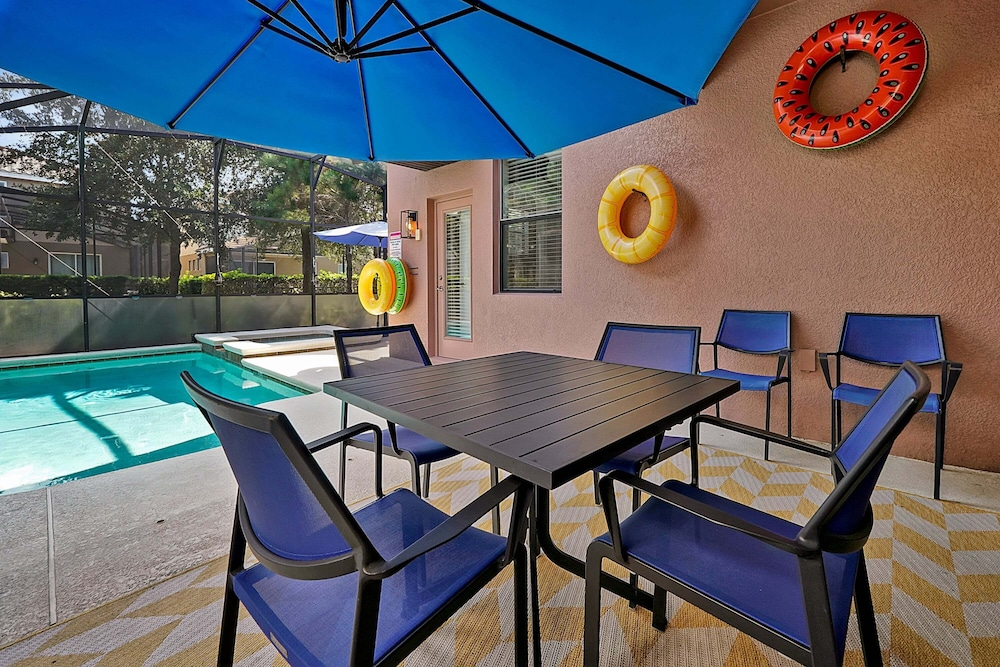 5424 Solterra Circle, Davenport,5beds
