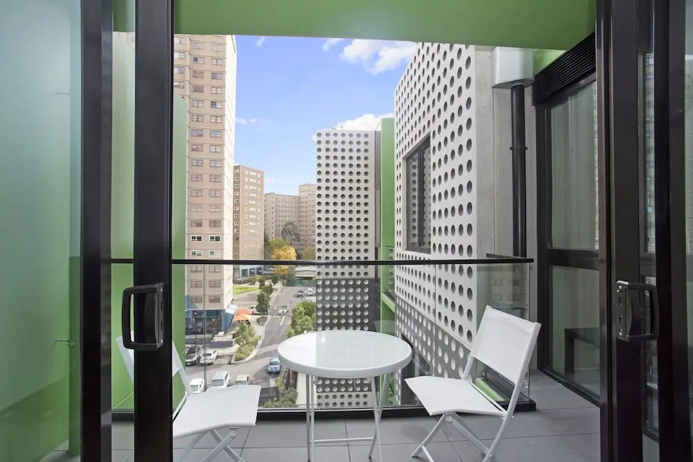 Astra Apartments Carlton