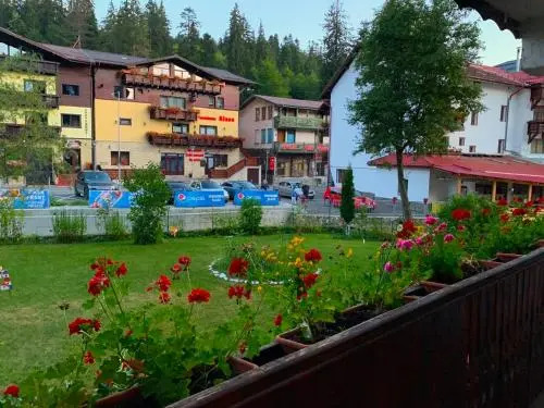 Francesco's Mountain Apartment