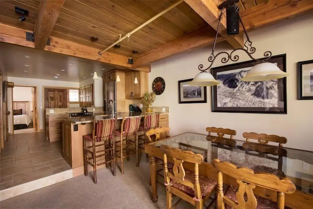 3 Bedroom Mountain Residence In The Heart Of Aspen With Amenities Including Heated Pool, Hot Tubs, Game Room And Spa