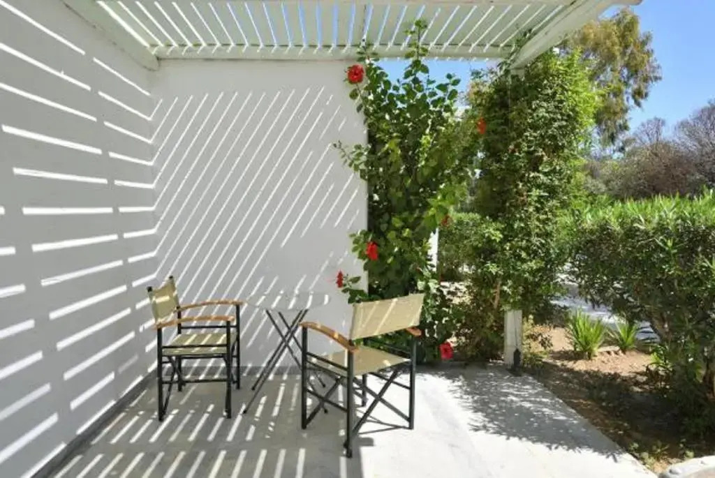 Surfing Beach Village Paros