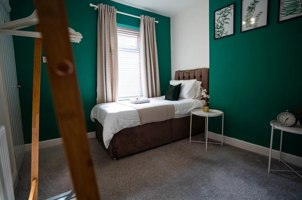 Contractor Digs in Nuneaton