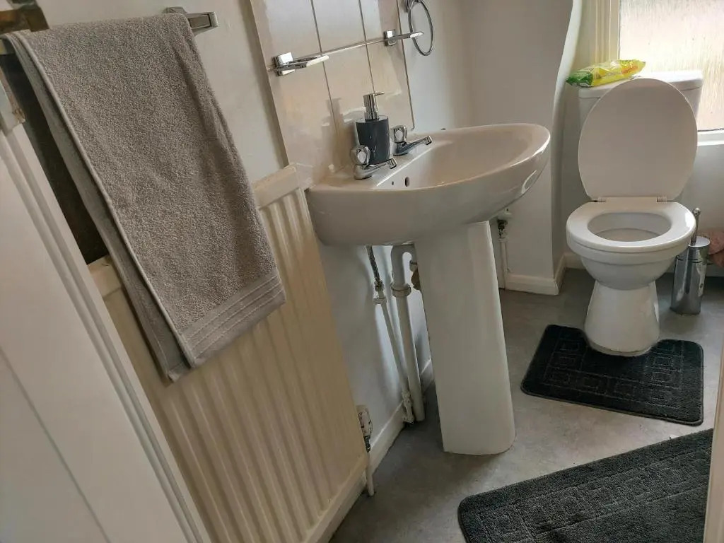 Hilltop Place Suites Flat Above 250