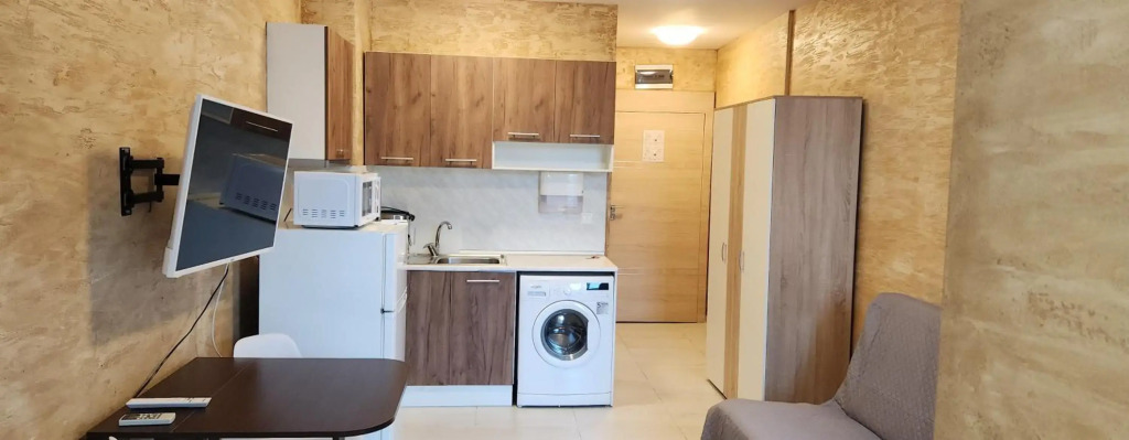 Colonel apartment 941