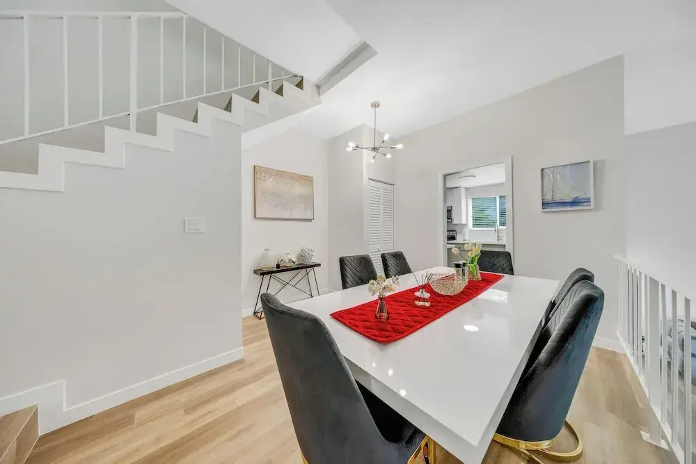 Oneluxstay 3BR Home Near the Beach