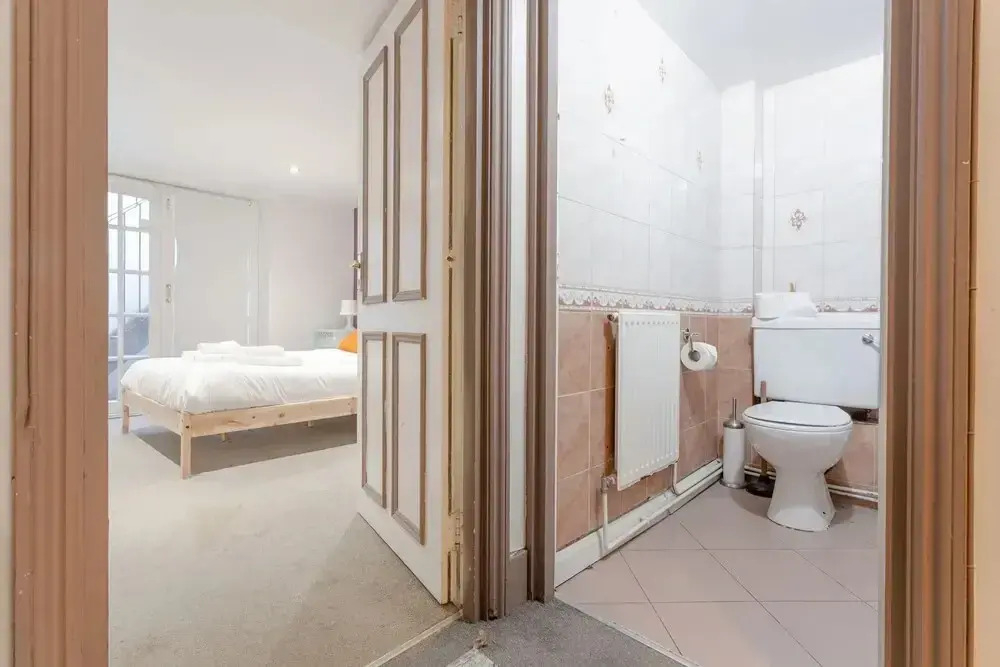 Camden Canal - 1 Bedroom Apartment 2nd Floor Walk Up - Aak 48763