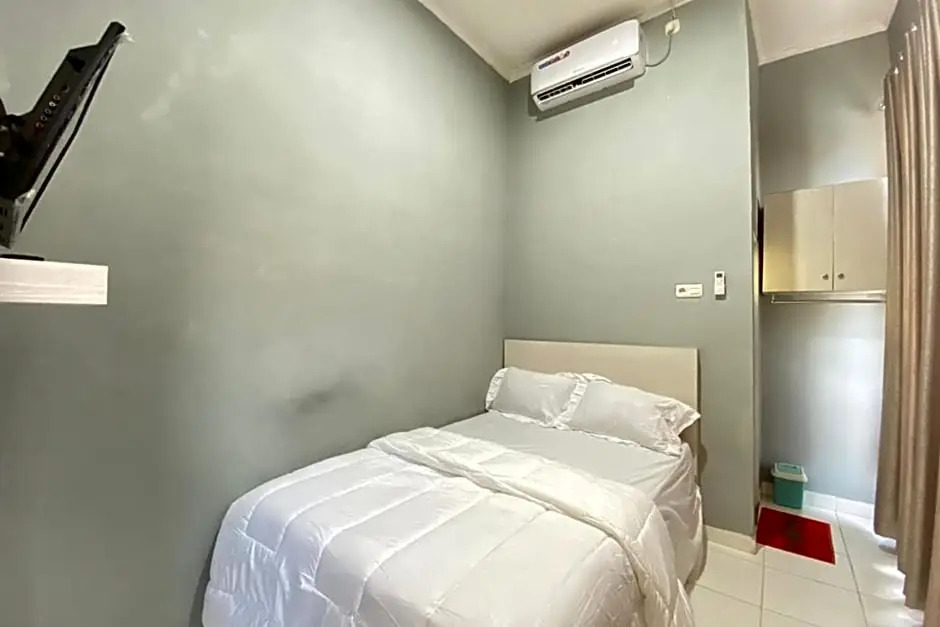 Pelangi Guest House Palembang RedPartner