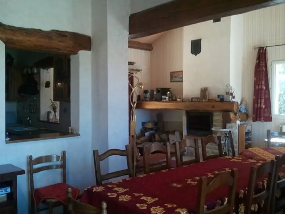 Nice Holiday Home With Swimming Pool and Enclosed Garden