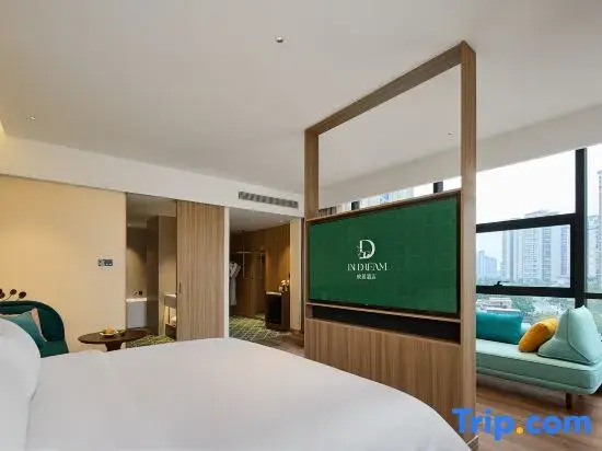 Yingju Hotel (Panda Base Branch)