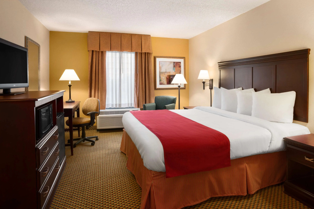 Wingate by Wyndham Jacksonville FL
