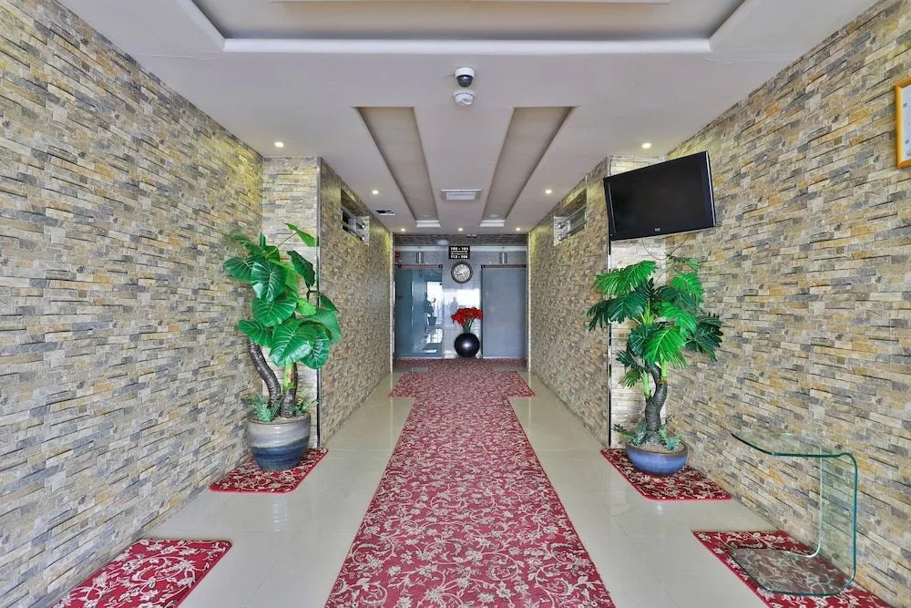 OYO 268 Durrat Alamaken Furnished Apts
