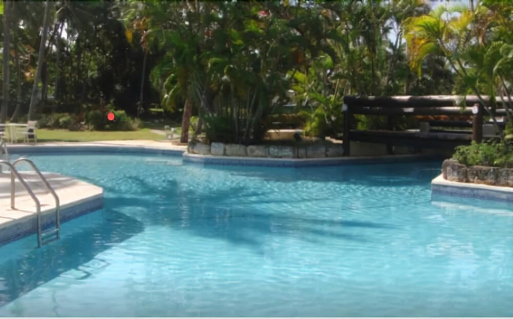 Glitter Bay Suites