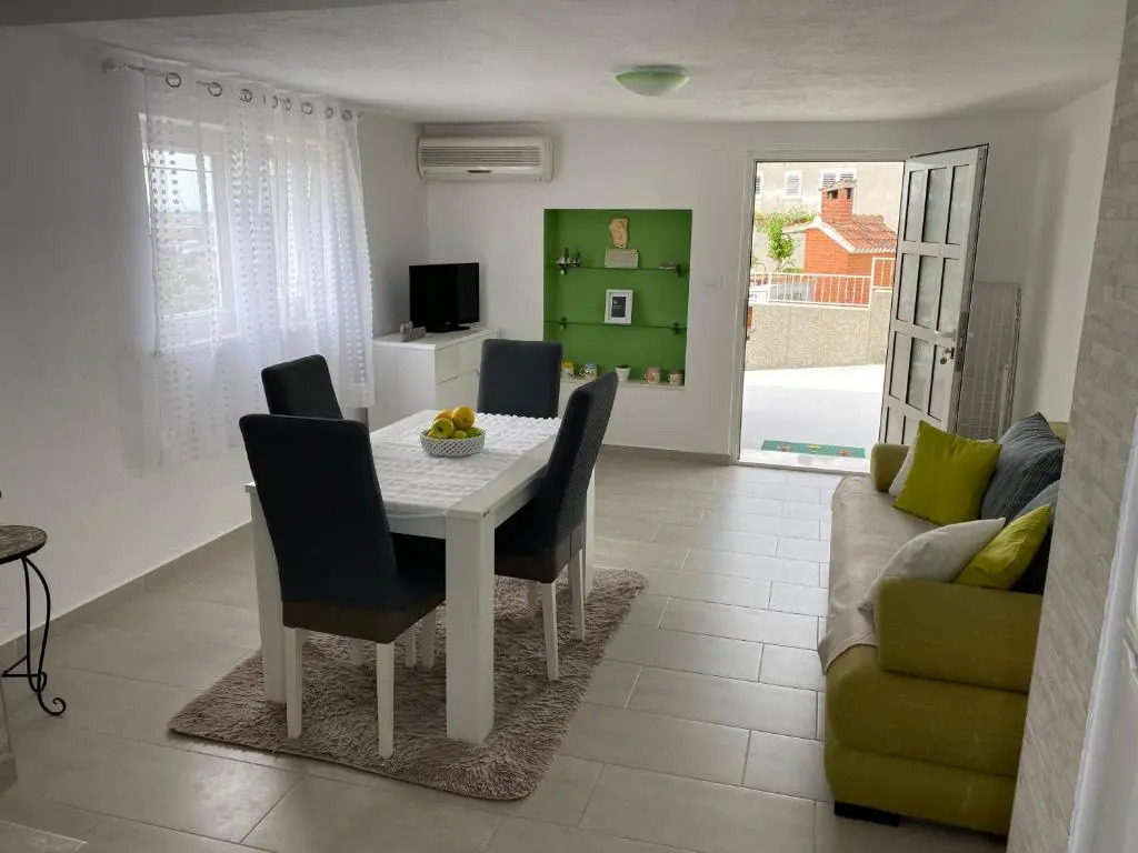 Apartment Carmen