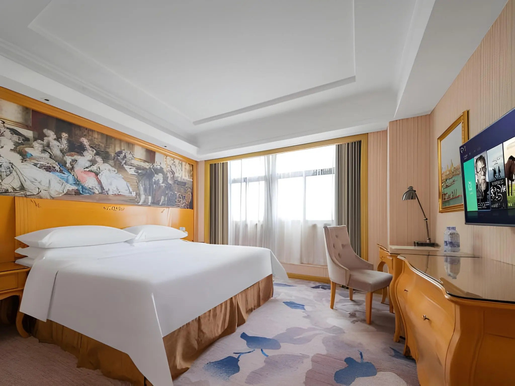 Vienna Hotel (Dongguan Tangxia Huayuan Street)
