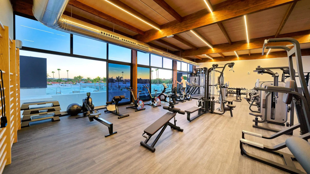 Отель Club Maspalomas Suites & Spa