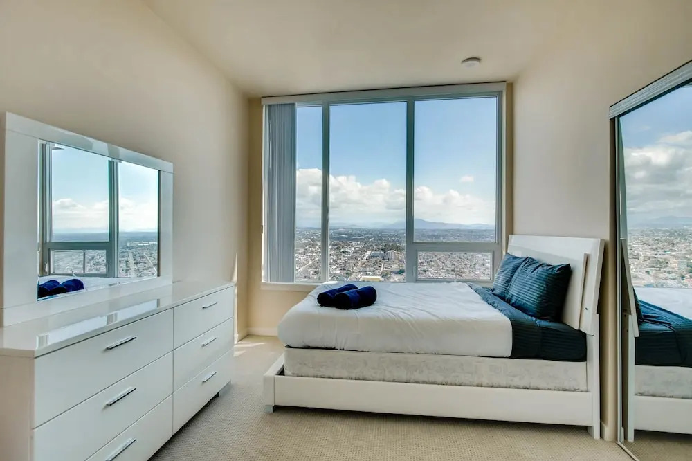 Live in the Ultimate Luxury in San Diego