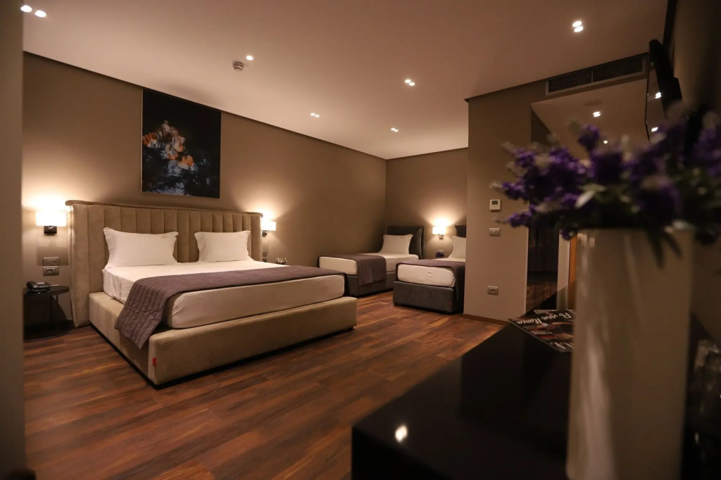 Supreme Hotel