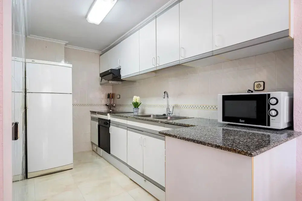 Paradis Park Apartments