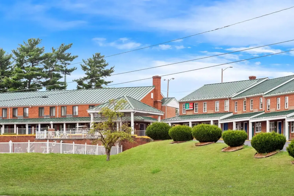 Econo Lodge Waynesboro - Skyline Drive
