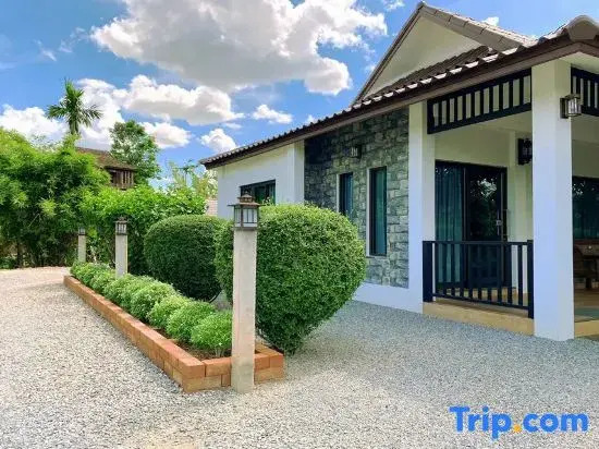 Sanaepatan Home Resort - เสน่ห์ป่าตาล โฮม รีสอร์ต
