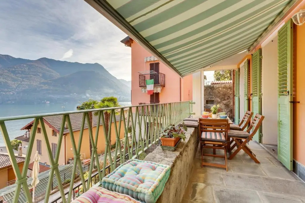 Appartamento con vista Lago di Como e Parcheggio incluso