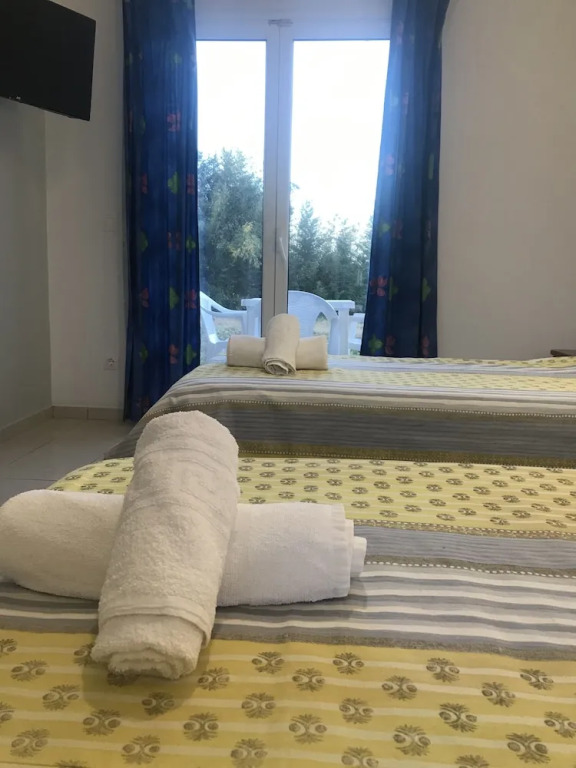 Studio in Banos Apartments with shared Swimming Pool