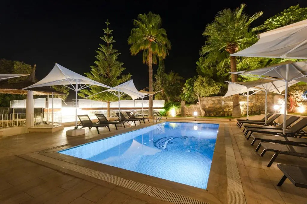 Farrys Boutique Hotel and Beach Club