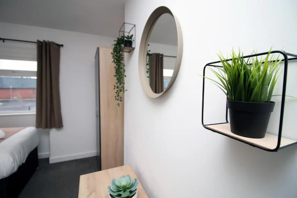 Kingsway House by Tŷ SA