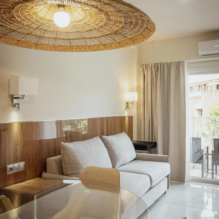 Buendia Suites