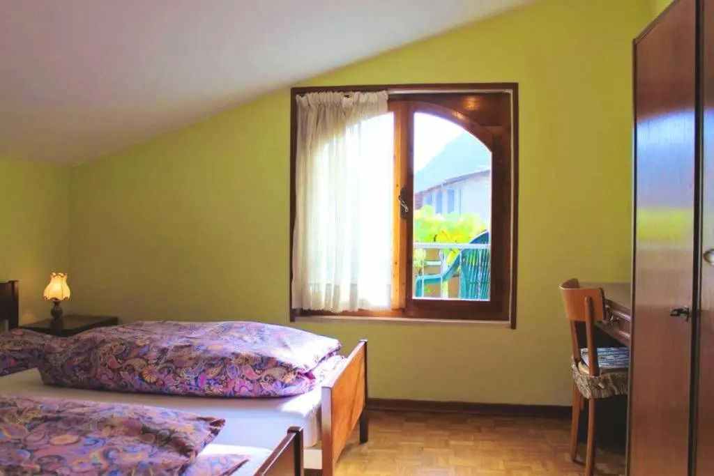 Apartment with 2 bedrooms in Prabione with wonderful mountain view furnished balcony and WiFi 8 km from the beach