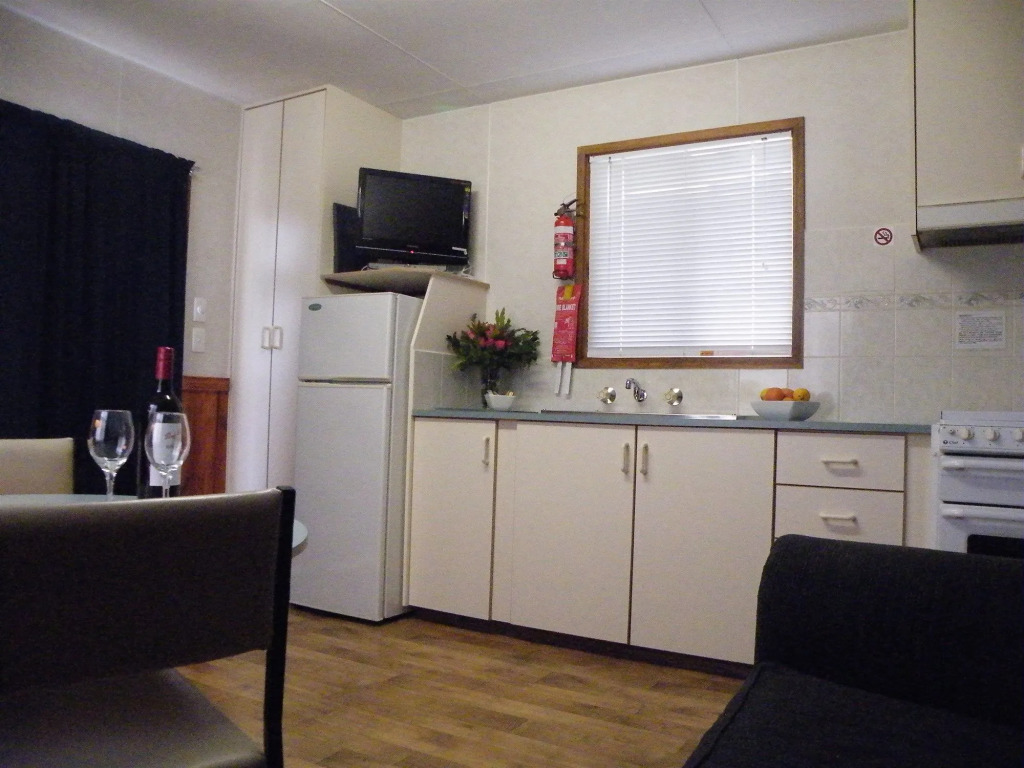 Lake Hamilton Motor Village and Caravan Park
