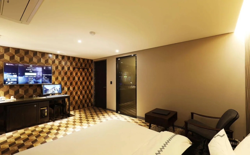 MARI boutique hotel