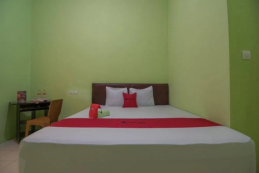 RedDoorz near Kampus UMP Purwokerto