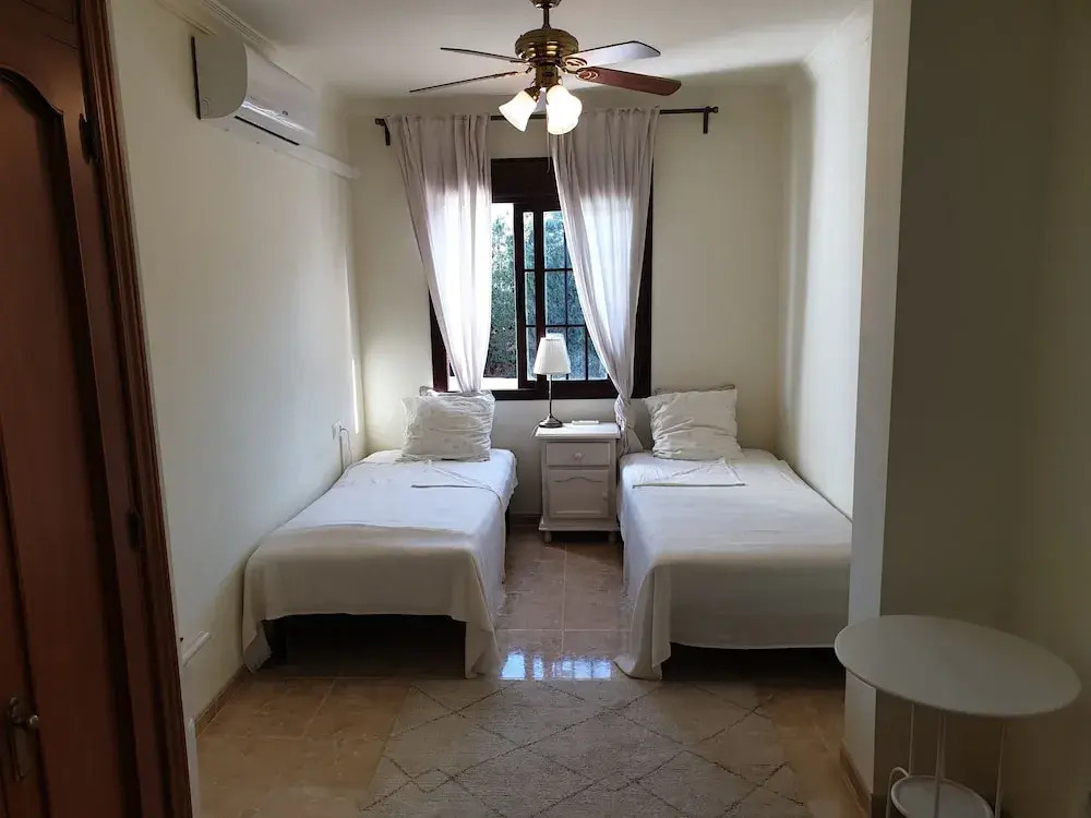 Delightful Spacious 2 bed Apartment in Nerja