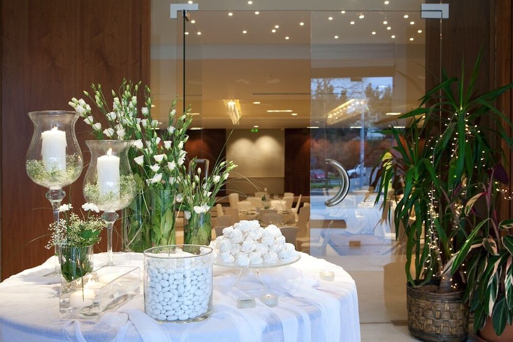 Nepheli Hotel