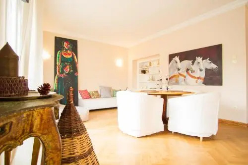 The Helios Flat