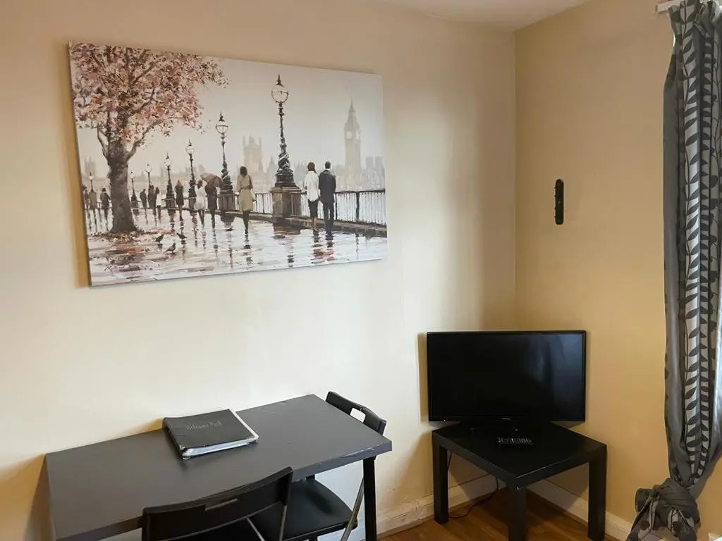 Anazing Studios 2 - North East London - Chingford