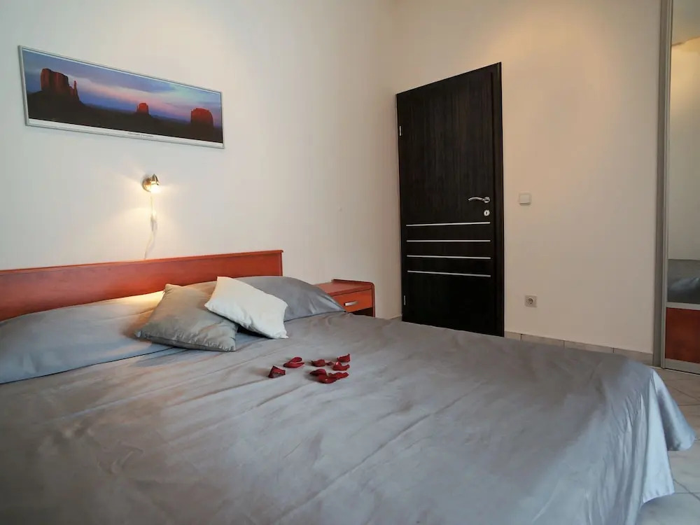 Beautiful Modern Apartment For Max 6 Persons Just 350 Meters From The Beach