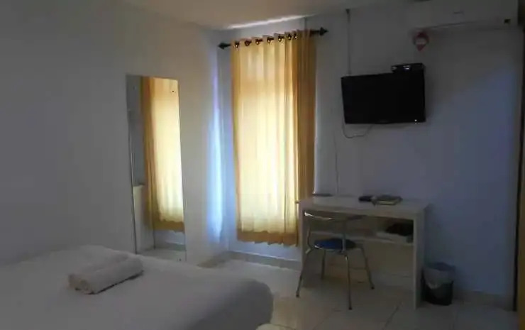 Rumah Syariah & Kolam Renang Bugenville Guesthouse