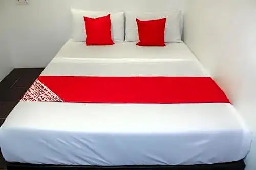 OYO 90035 Star Hotel
