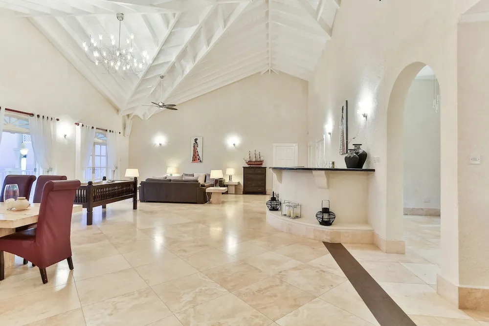 Cayman Villa - Contemporary 3 bedroom Villa with Stunning Ocean Views 3 Villa by RedAwning