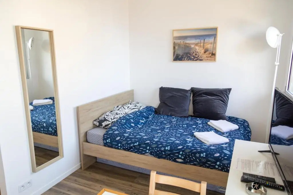 Studio moderne accès plage, piscine et tennis