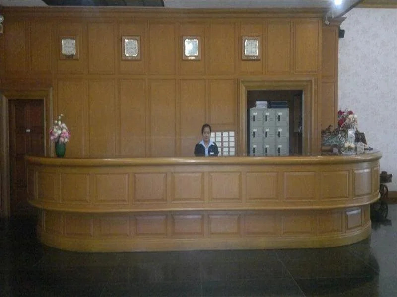 PathumThani Place Hotel